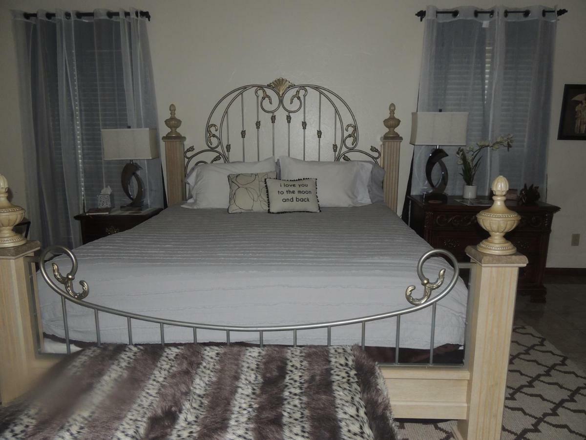 The Whispering Pines Inn Norman Esterno foto