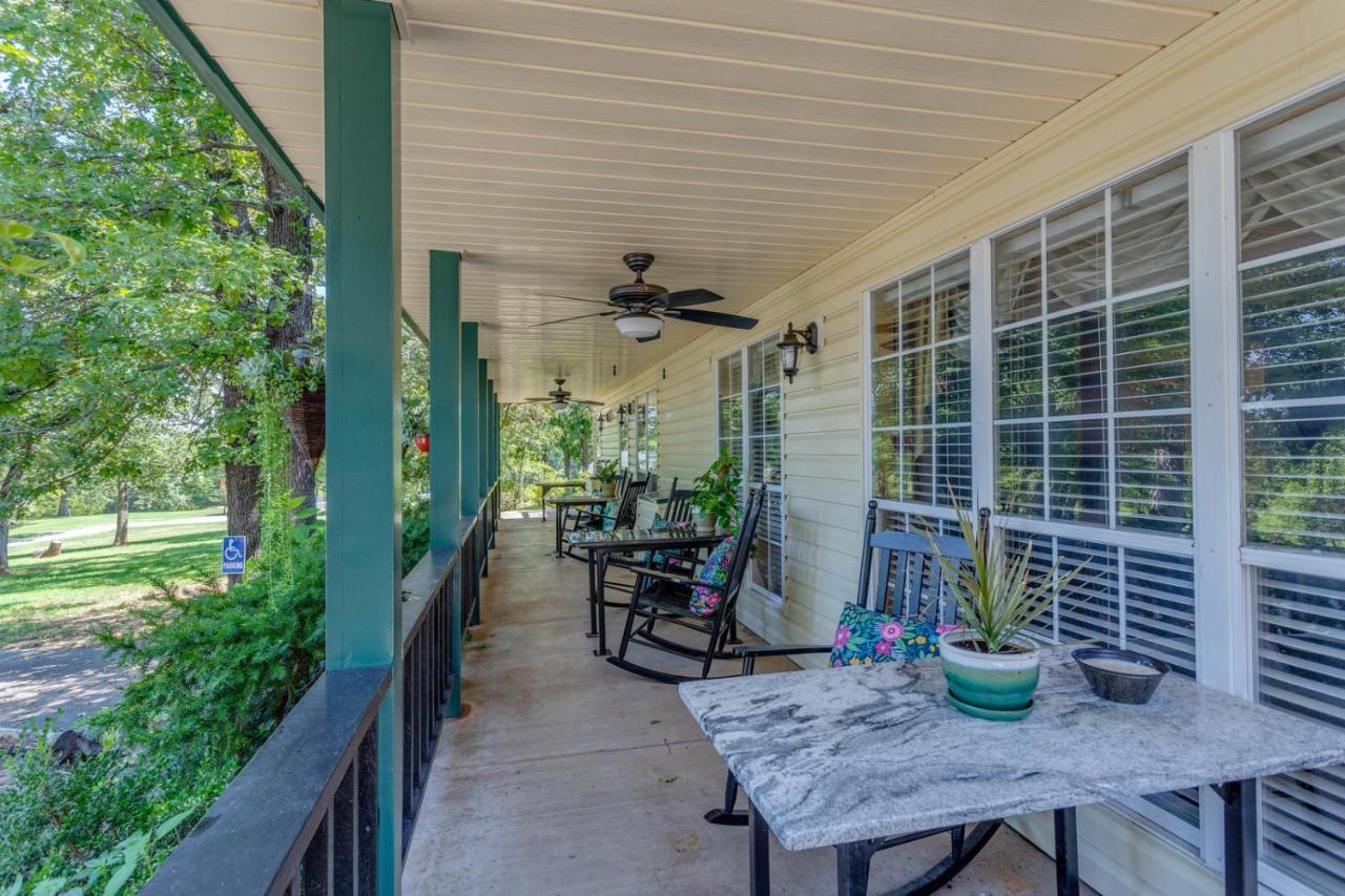 The Whispering Pines Inn Norman Esterno foto